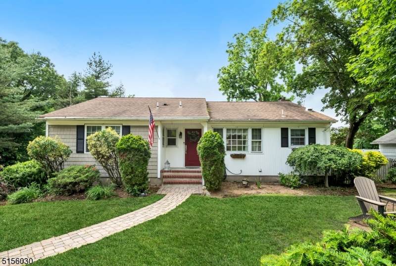 33 Ledge Rd - Photo 1