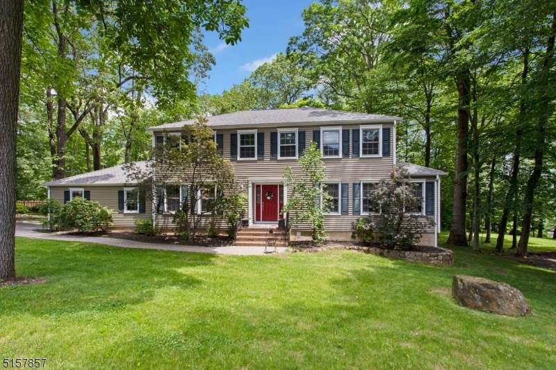 10 Laurel Hill Dr - Photo 1