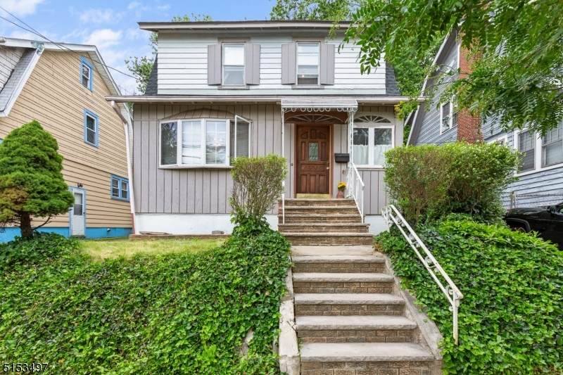 139 Pine Grove Ter - Photo 1