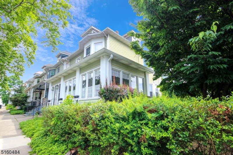 6 Summit Ave - Photo 1