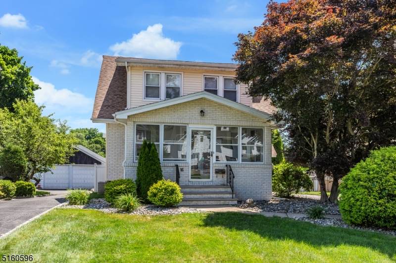 16 Preston Dr - Photo 1