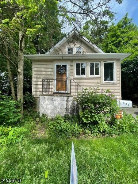 825 Coles St - Photo 1