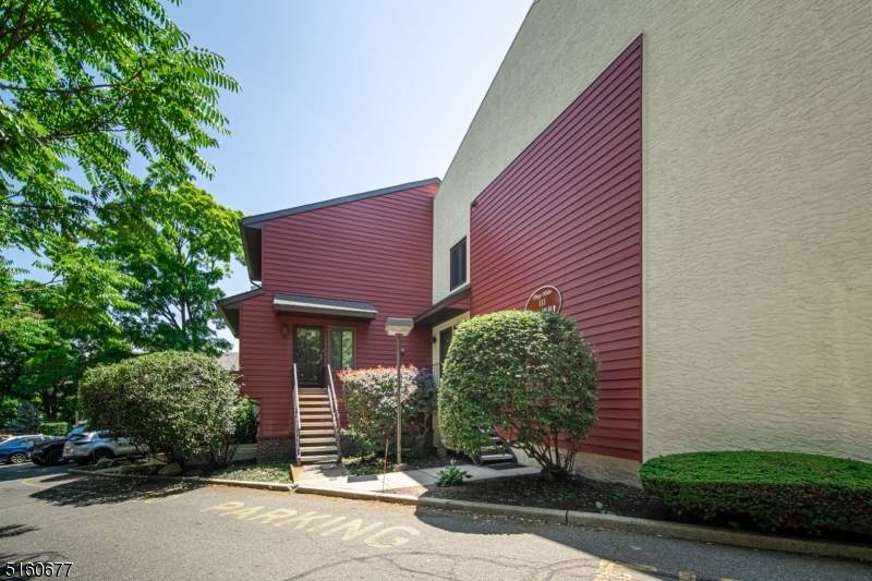 111 River Rd - Photo 1