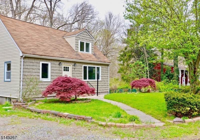 7 Woodland Rd - Photo 1