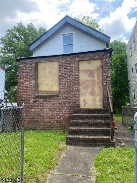 134 Shepard Ave - Photo 1