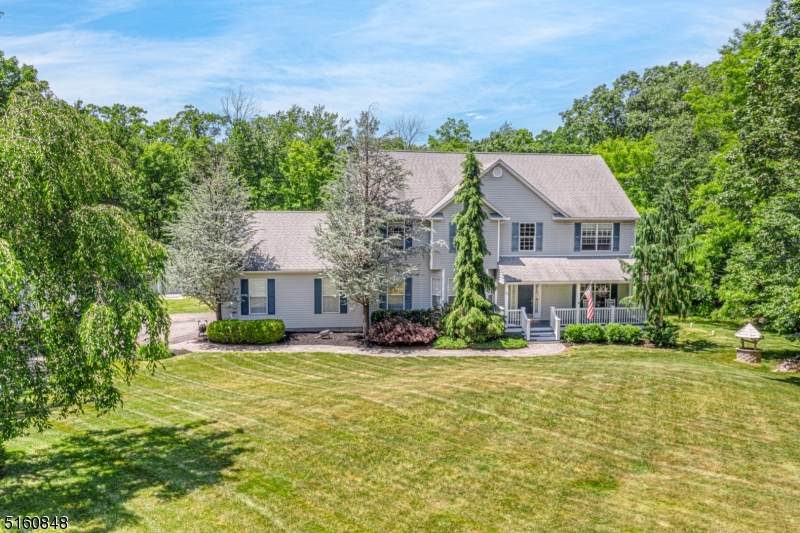 33 Stonehedge Dr - Photo 1