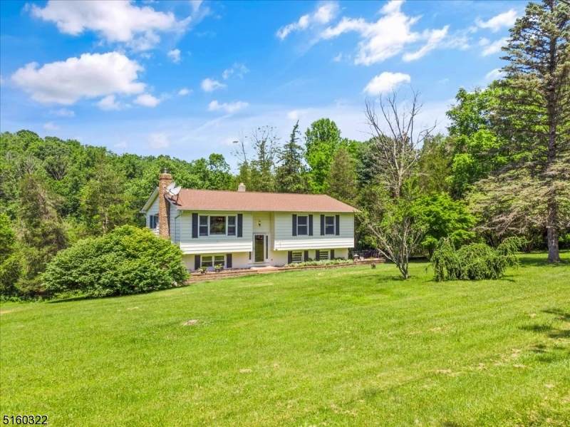 131 N Locust Lake Rd - Photo 1