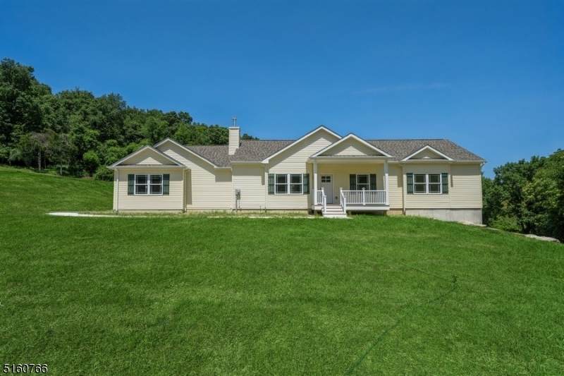 142 Pond School Rd - Photo 1