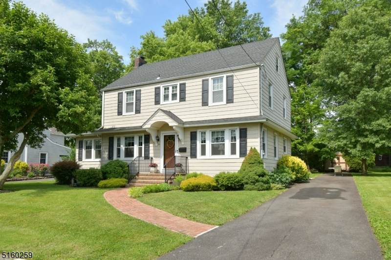 75 N Richards Ave - Photo 1