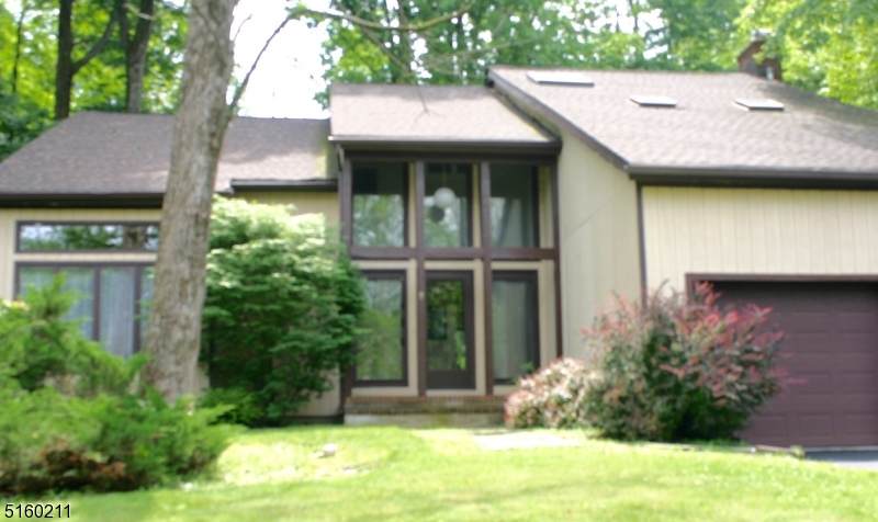 9 Wick Ln - Photo 1