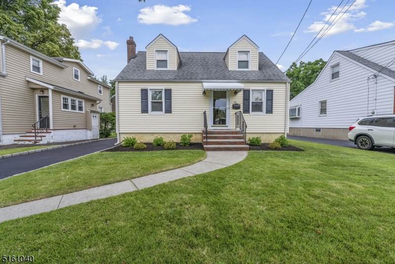 45 Hemlock St - Photo 1