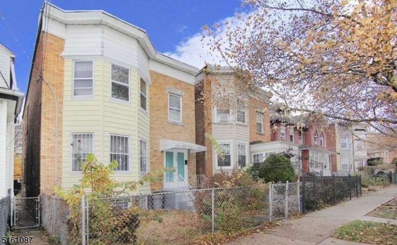 167 Milford Ave - Photo 1