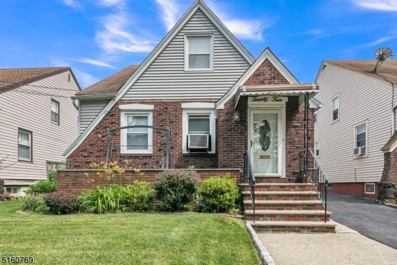 24 Fairview Pl - Photo 1