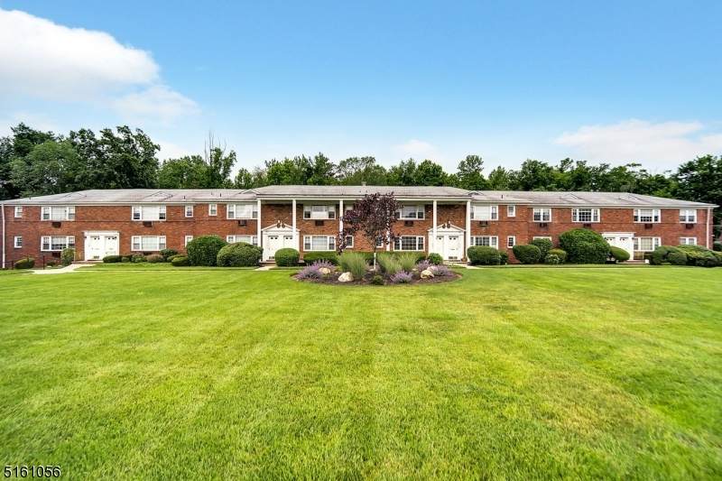 666 Bloomfield Ave - Photo 1