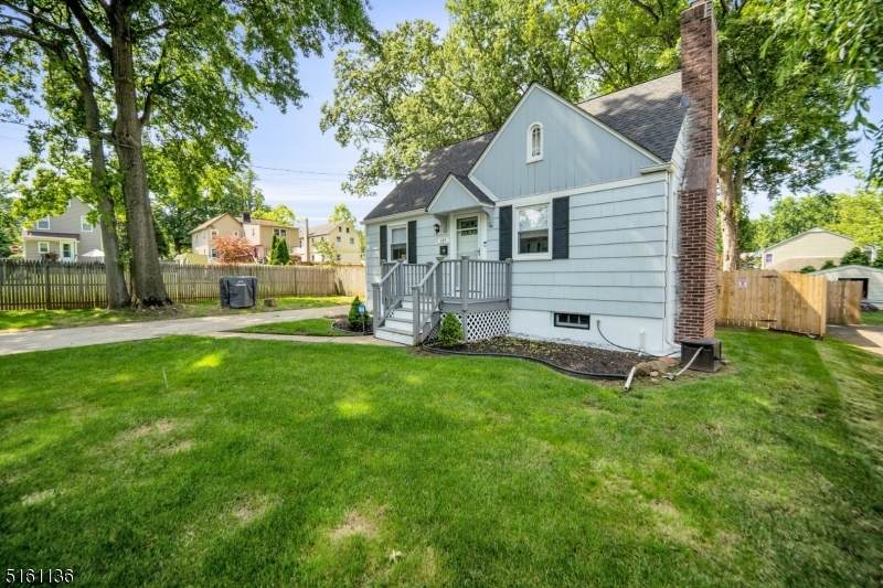 189 Delacy Dr - Photo 1