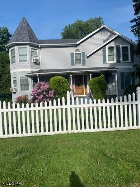 1502 Greenwood Dr - Photo 1
