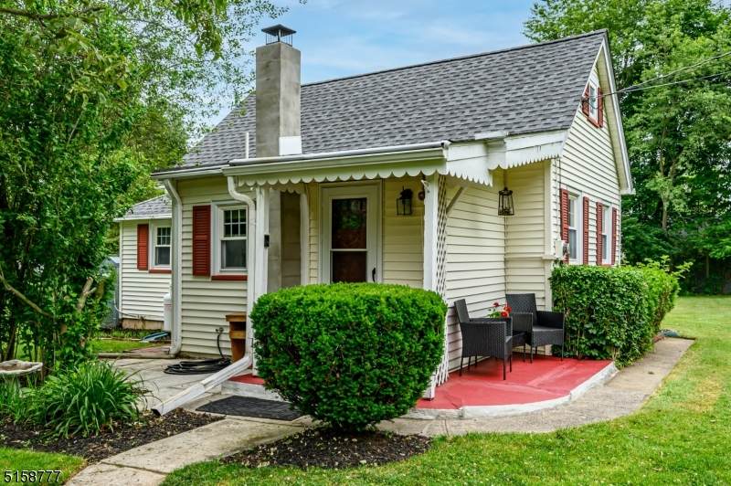 6 Dogwood Ln - Photo 1