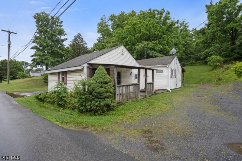 400 Riegelsville Rd - Photo 1