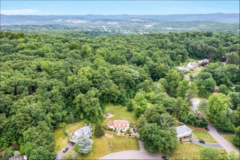 12 Deerlawn Ct - Photo 1