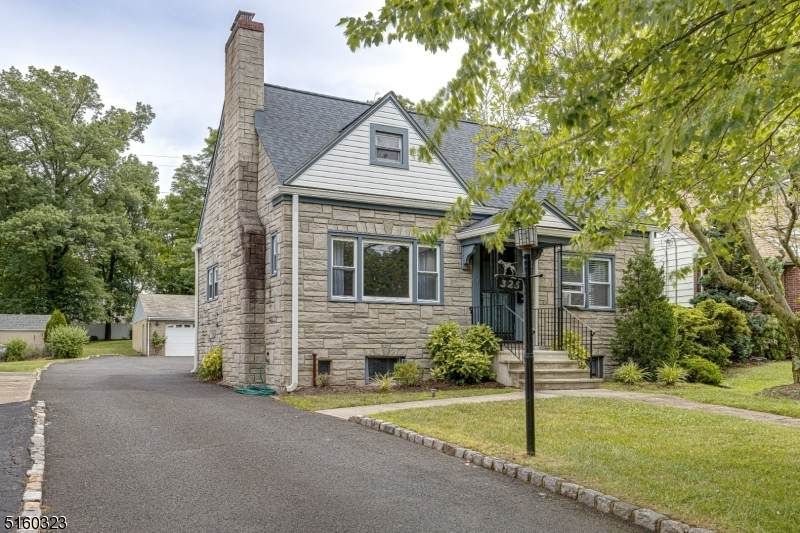 325 Terrill Rd - Photo 1