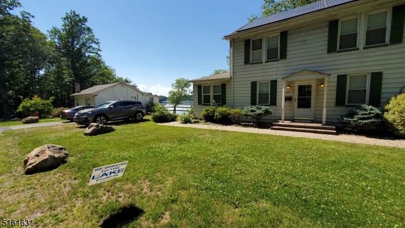 350 Center St - Photo 1