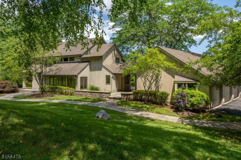 11 Spring Hill Rd - Photo 1