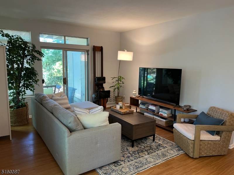 27 Wescott Rd - Photo 1