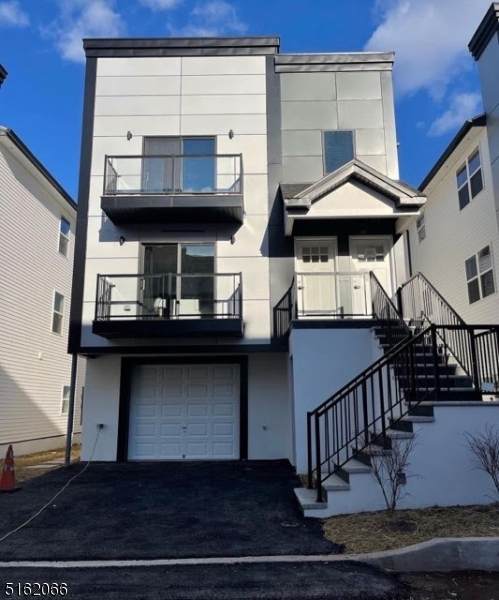 700 Sea Port Dr - Photo 1