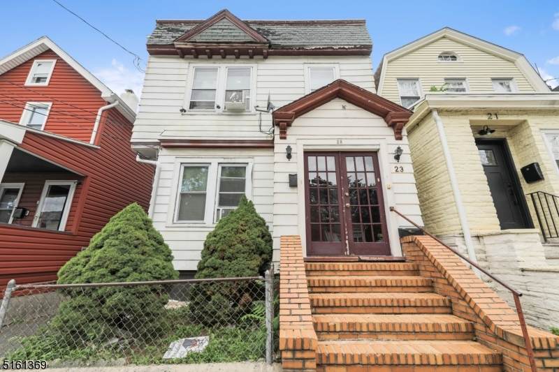 23 Medbourne Ave - Photo 1