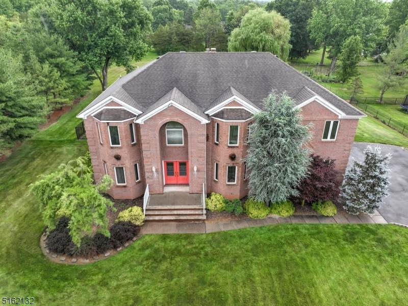 704 Country Club Rd - Photo 1