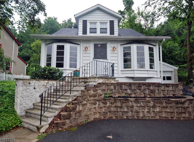 546 River Rd - Photo 1
