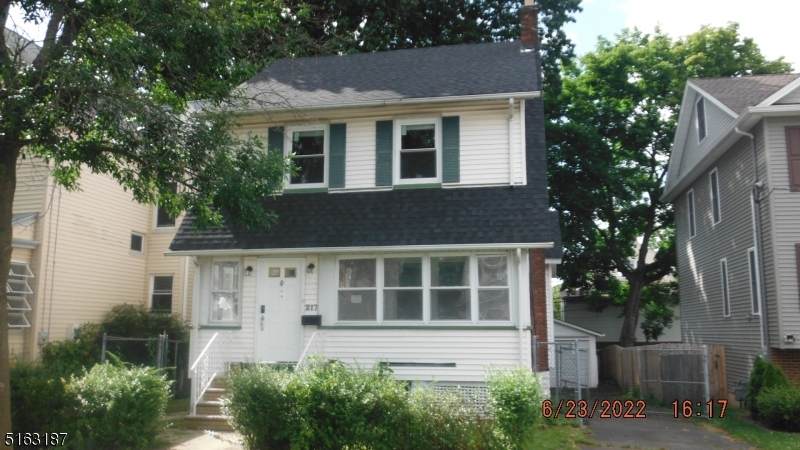 217 Lindsley Ave - Photo 1
