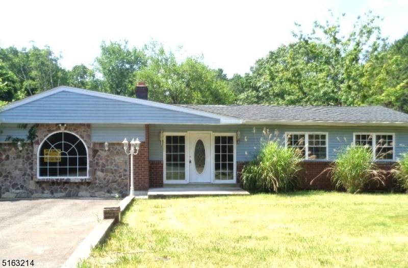 433 Edwards Ave - Photo 1