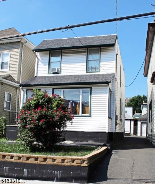 13 Lowell Pl - Photo 1