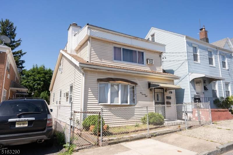 178 Atlantic St - Photo 1
