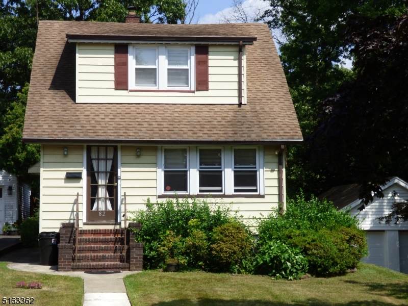 82 Myrtle Ave - Photo 1