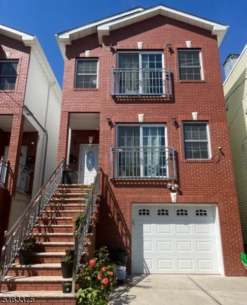 217 Linden Ave - Photo 1