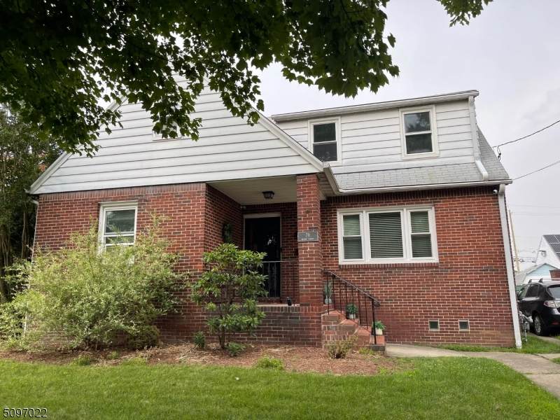 70 Major St - Photo 1