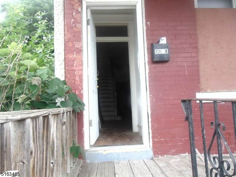 1128 Mount Ephraim Ave - Photo 1