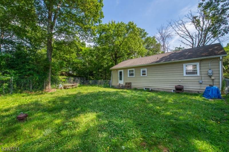 22 Northwestern Trl - Photo 1
