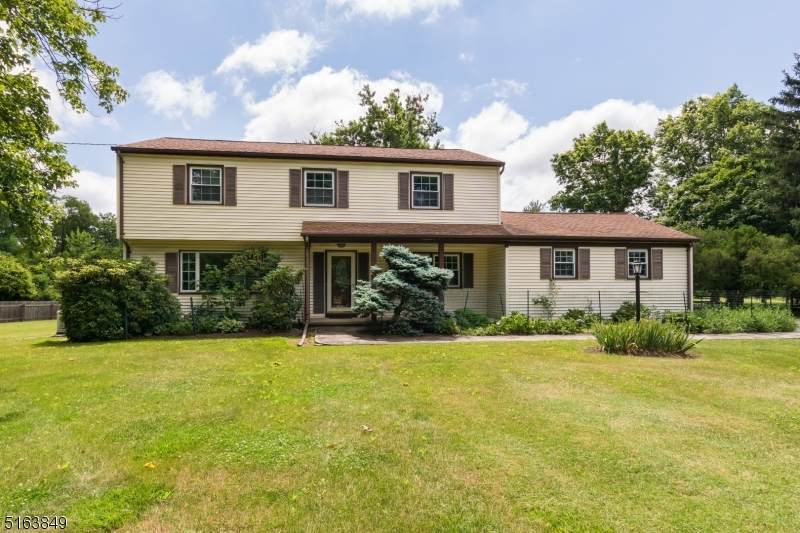 7 Green Ave - Photo 1