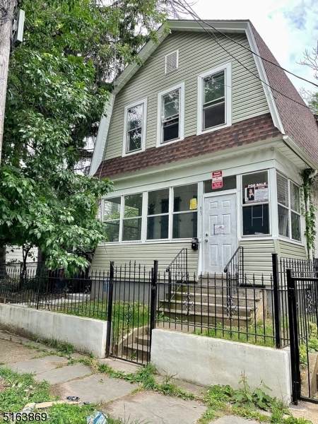 83 Washington Ave - Photo 1