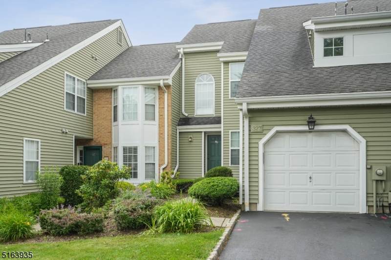 327 Araneo Dr - Photo 1