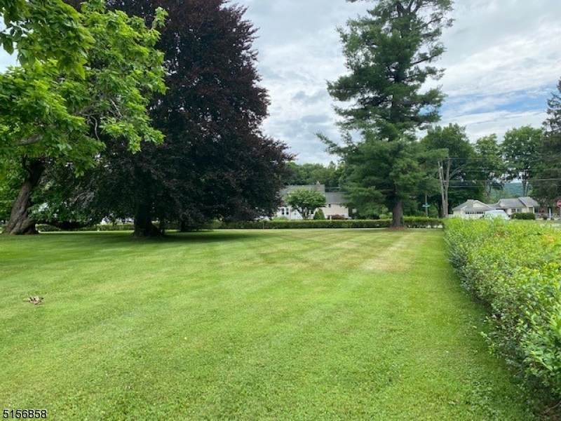 321 Willow Grove St - Photo 1