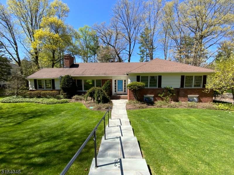 261 Dale Dr - Photo 1