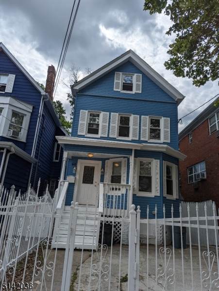 60 Linden Ave - Photo 1