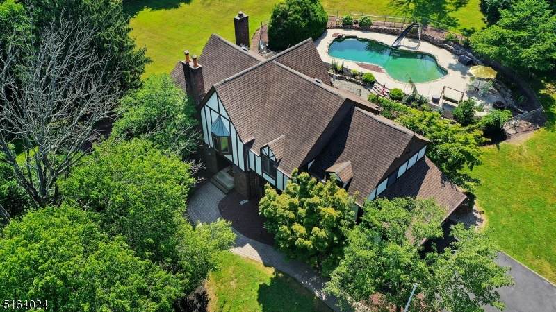 786 Riverside Dr - Photo 1