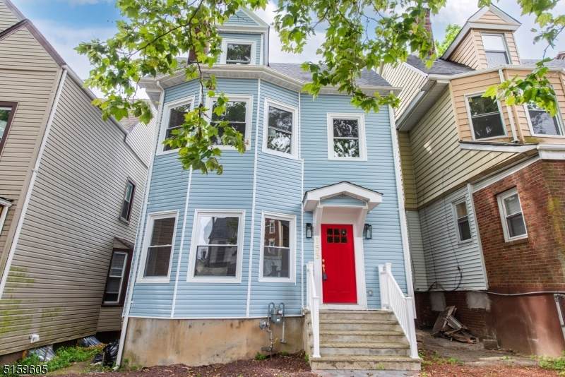 155 William St - Photo 1