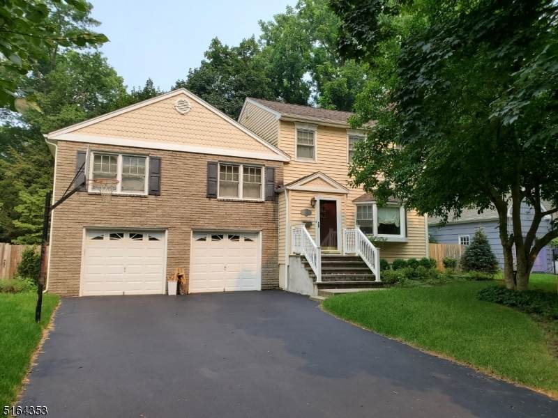 11 Leigh Dr - Photo 1