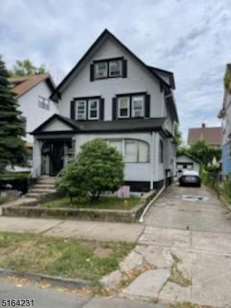 14 Roosevelt Ave - Photo 1